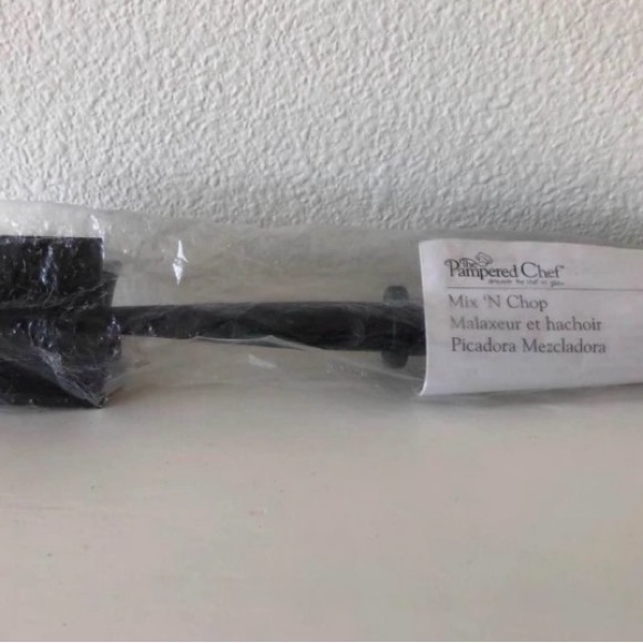 NEW in package Pampered Chef MIX n CHOP - Picture 2 of 3